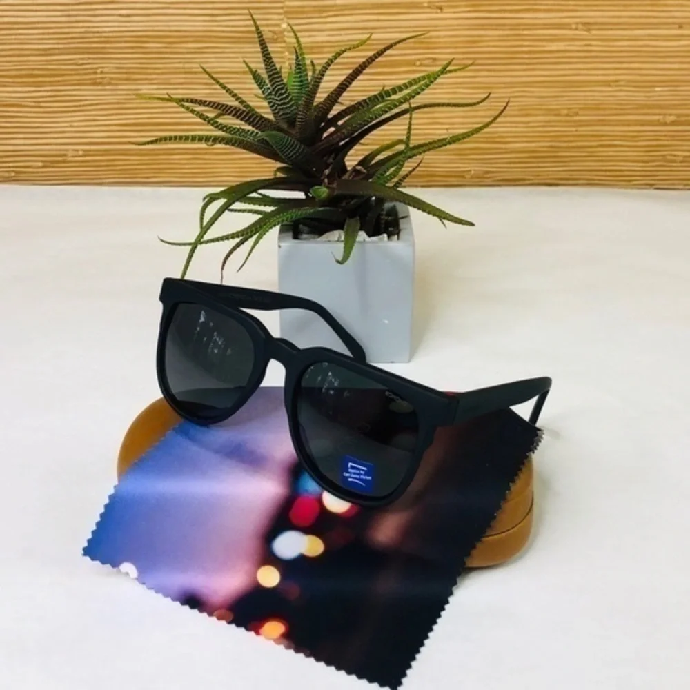 KOMONO sunglasses NEW Riviera CZ Black Rubber Square